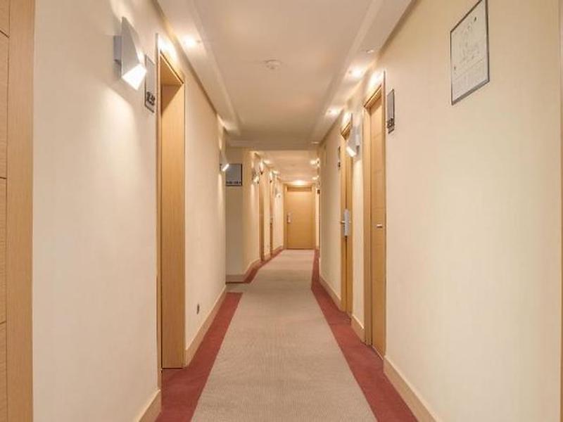 B1B157944B6E768660B78A8C0DAF5218