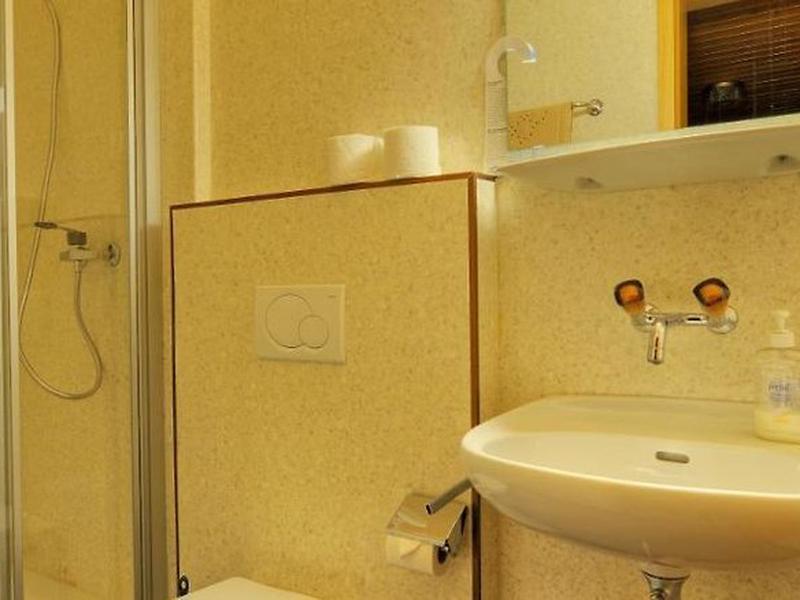 DF39969872E0B5004F80741361C9ABC4