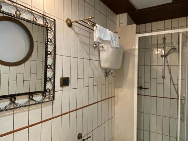 07A6093B8F11A2E743515B94932439D5