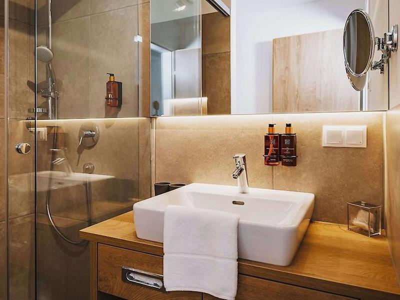 905A974D3400F096A25E49E42DAB3B46