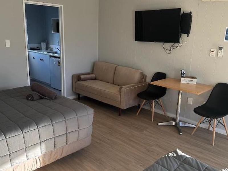 527017D32CE2E6C66007AF4E0F030056