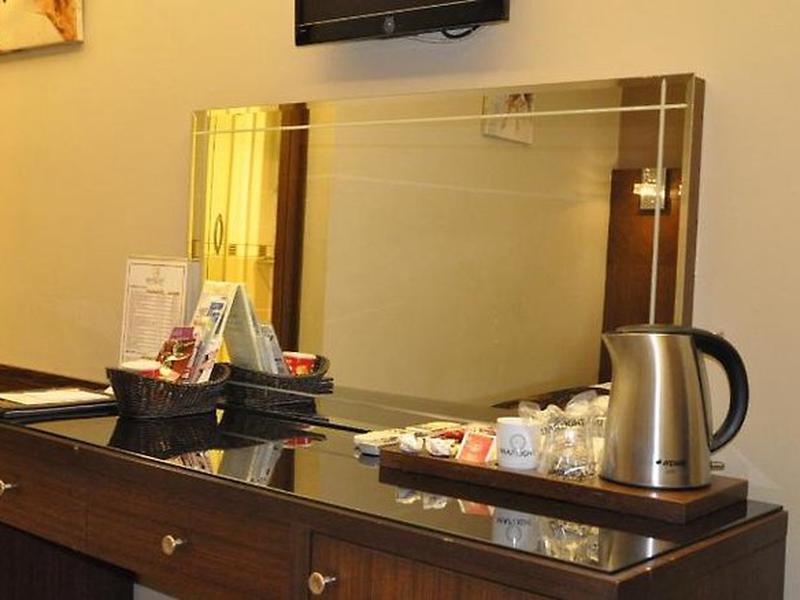 1C68E53ACF19BA2E035C28CA4B41C222