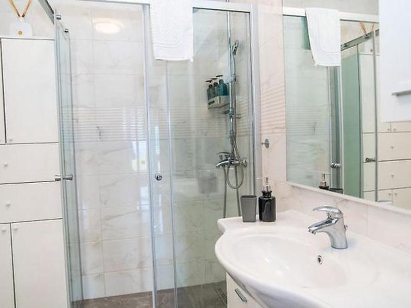 5E54F533F590E13AECF415E578A38A75