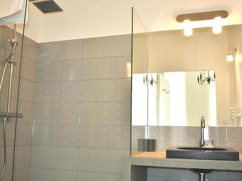 4AA42F7925B2B3C0D51748BBE987F873