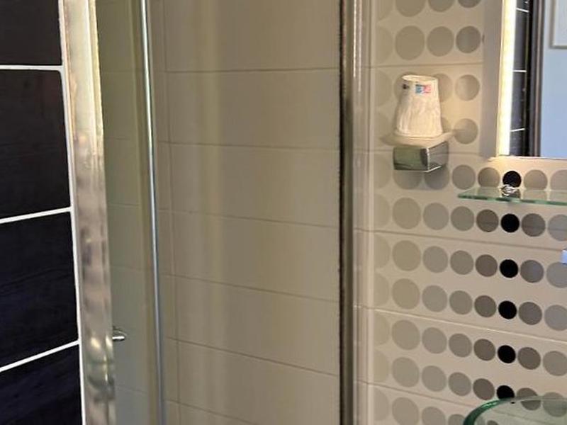 4B3DB4892E759BC43797F12746244878