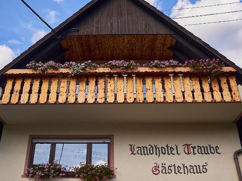 9C4730BAF90B4B0624895E7C6953579E