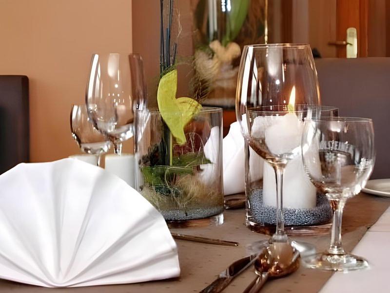 A6FE06F0544B2BD8C12CF9988F0D3A46