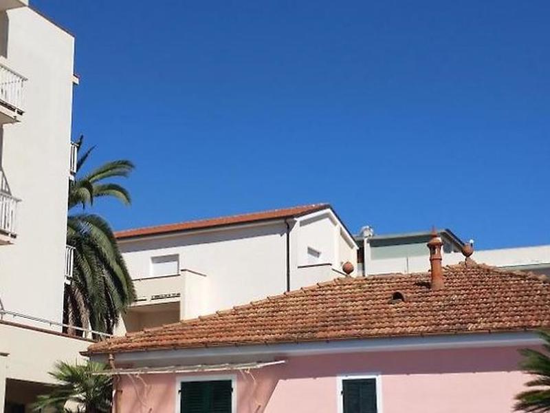 6B98275949D2C6A1C03E91D2DFFAA362