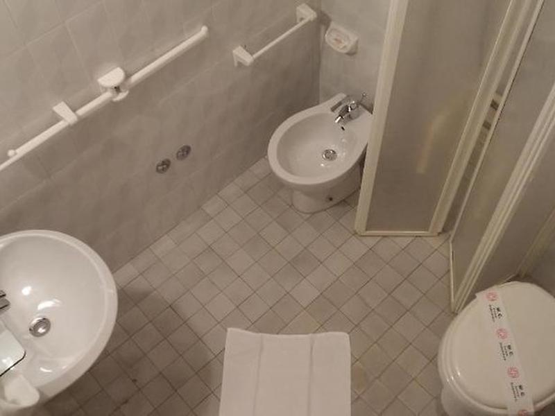 D84222BB9E00D6852E48B00155B30DB0