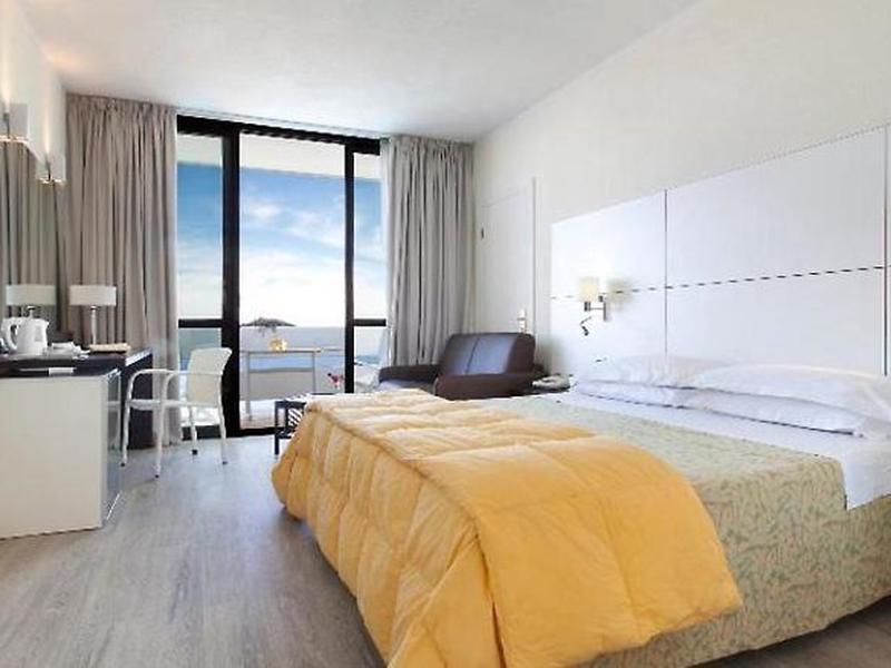 9F749F3A2BD9CF9BF3669FBC4264D498