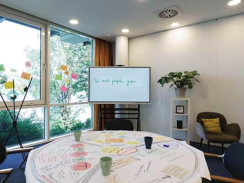 0D8DDB790C4BBE3A009F59F5AE416E0B