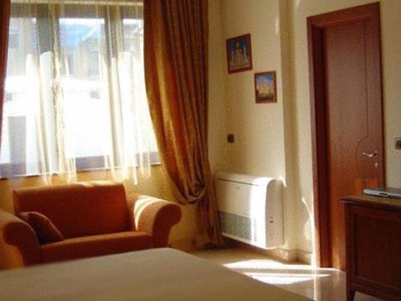 480E905CE2EB8E95A8CB9A54465DB832