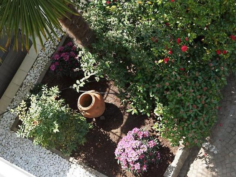 7F5BCC8206BD06F184898A932F118603