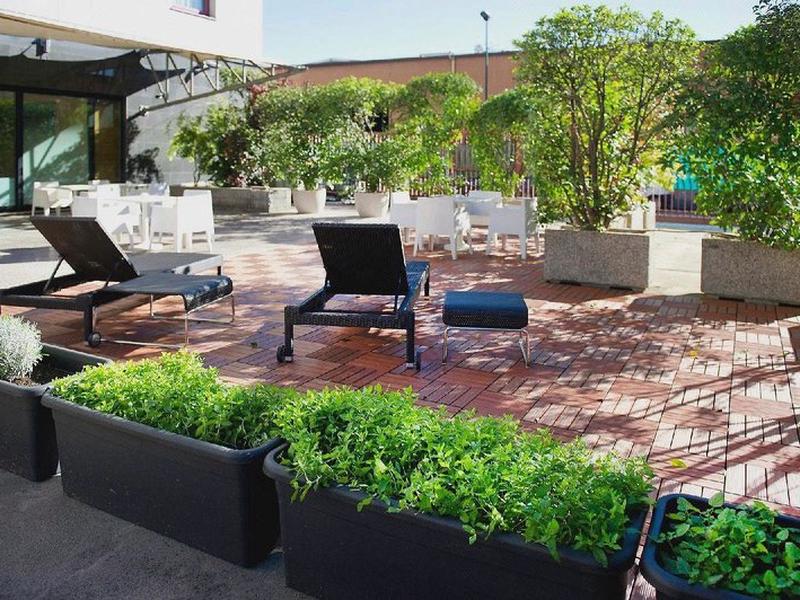 956B019541D85CA31219F0EB78AD2189