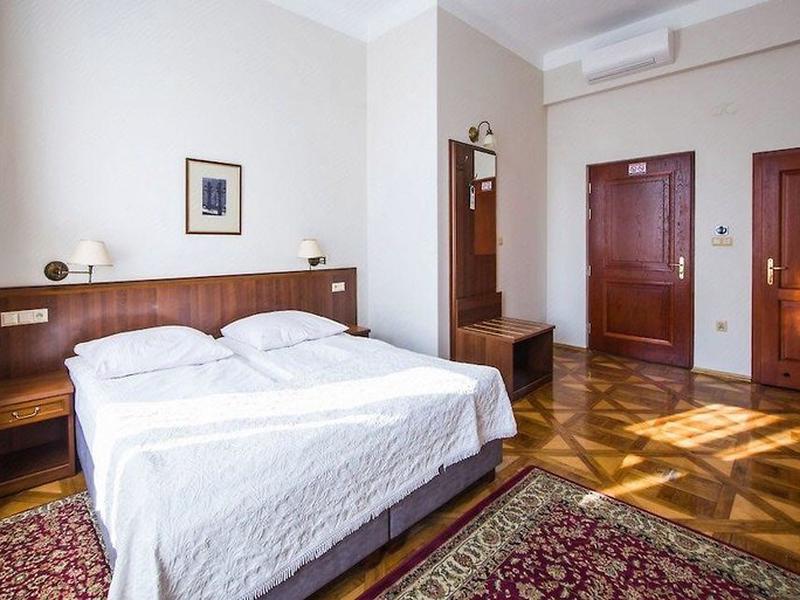 E5EDC17FA340FCD60622245951816EDE