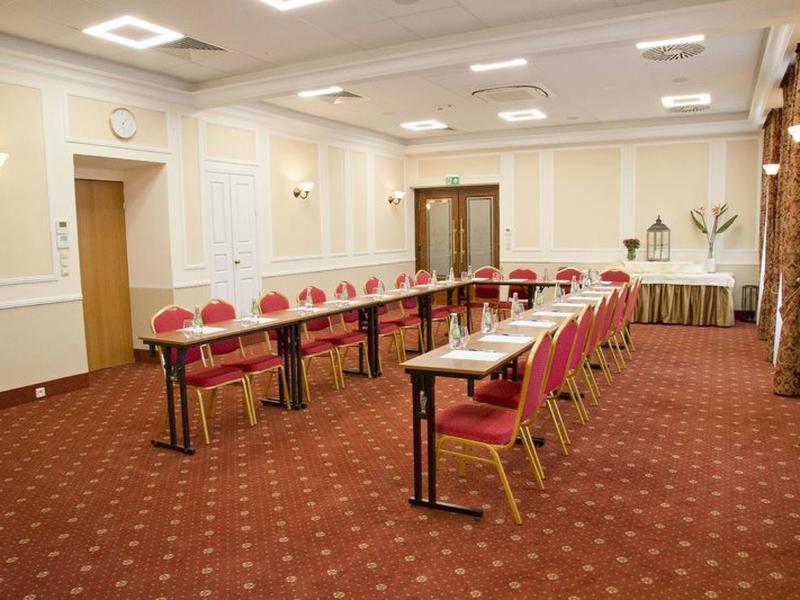 235AEFA0BD1FAB3F2FF0E21D00F2D964