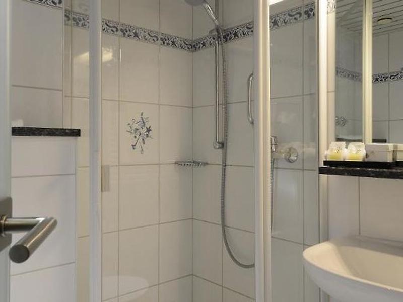 07D108DED5F700AB080D96451FF8FDE5