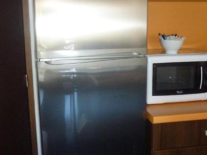 BADFC595EDE596B6F886F1B82ADC5C94