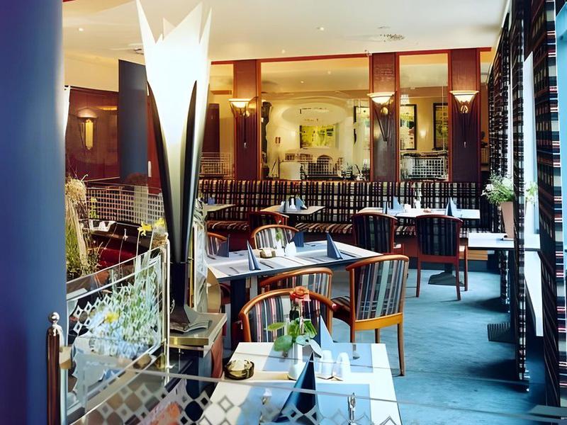 D96FF546F7FDD9C5380B84EE5B00C606