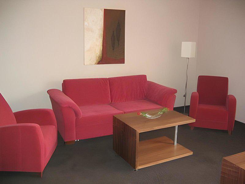 7986DBA192895F62FD182BA280F039C9