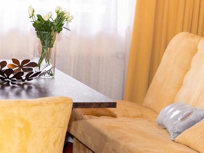 61A5D12137BC068A074682A107C8180E