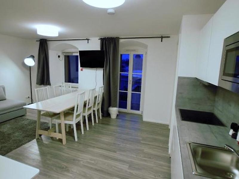 B8E77202B83D89DD386F7B71F2AF228C