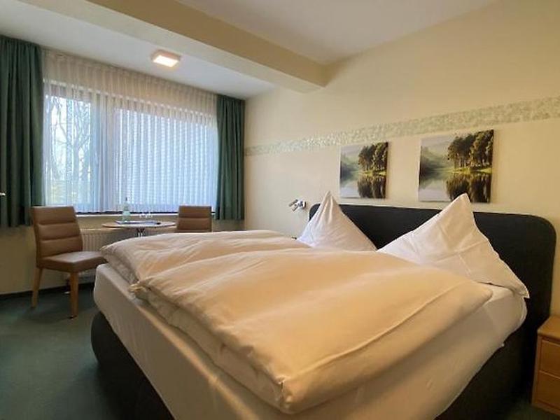 93BA9A5283FB5948BDBEE552C52FADBE