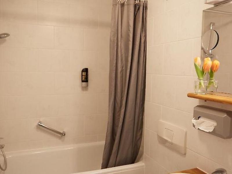 922F12C875C4669EA2D523D0D2A2D2FF