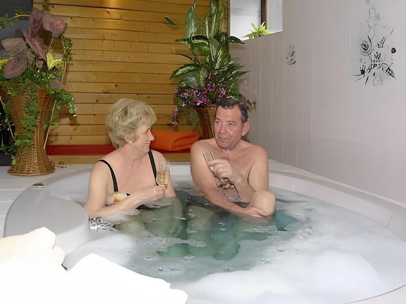 D688DCE53980BE71AD353E2403DD5B83