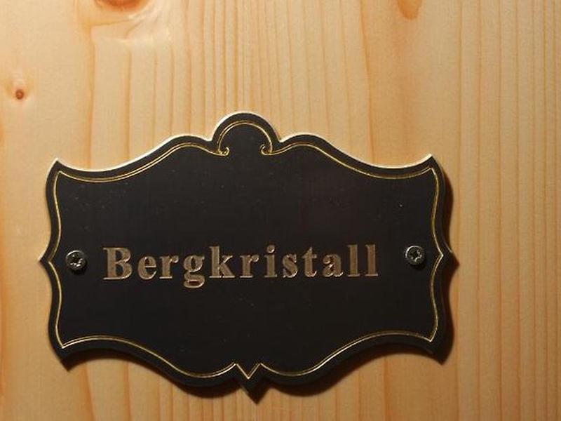 F2E1D59040A29EB3F13C5BF57B91934E