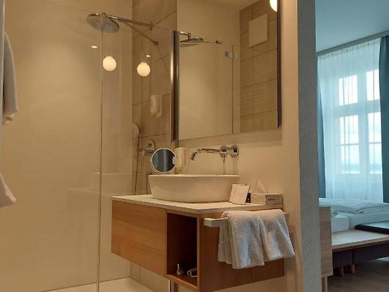 17E52C2CEB78FAA7AD40A3A84E17F24D