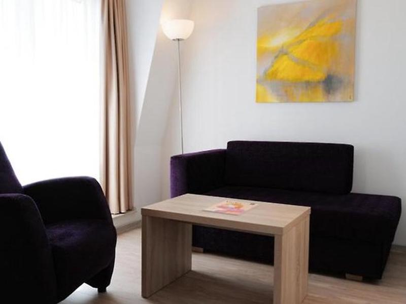 32F1ABFDC33AA46A355369CF28B068E3