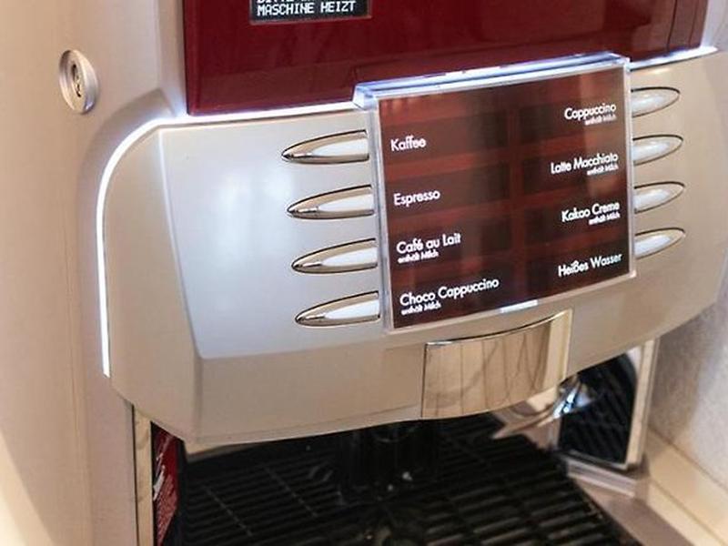 74093B0D2483606CF09DE73D04D6ECDE