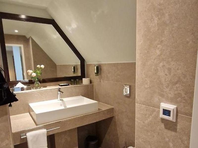 886A3414242E28453811D94DB5D04B49