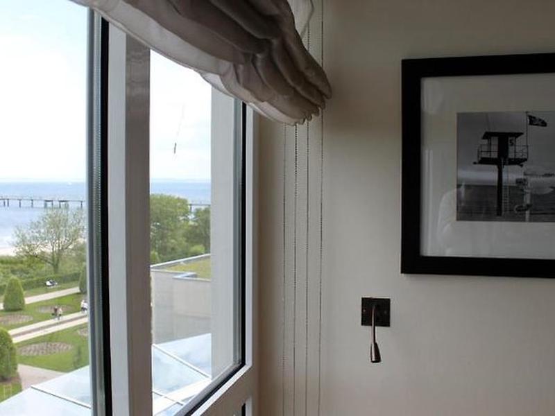 30DE85788D05F2135B5E085615320146