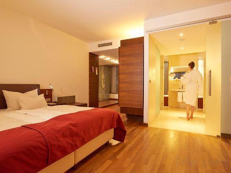 E004DE6BEB3E955AF7B6A8A4180F6A1C