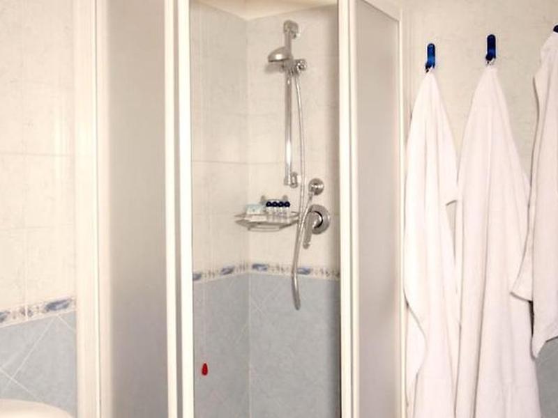 3843E5DAC787A5BA18ED874F0305D32D