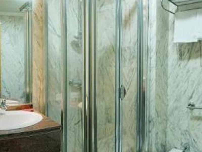 ACDFF970779266BF219E4797AB55E861