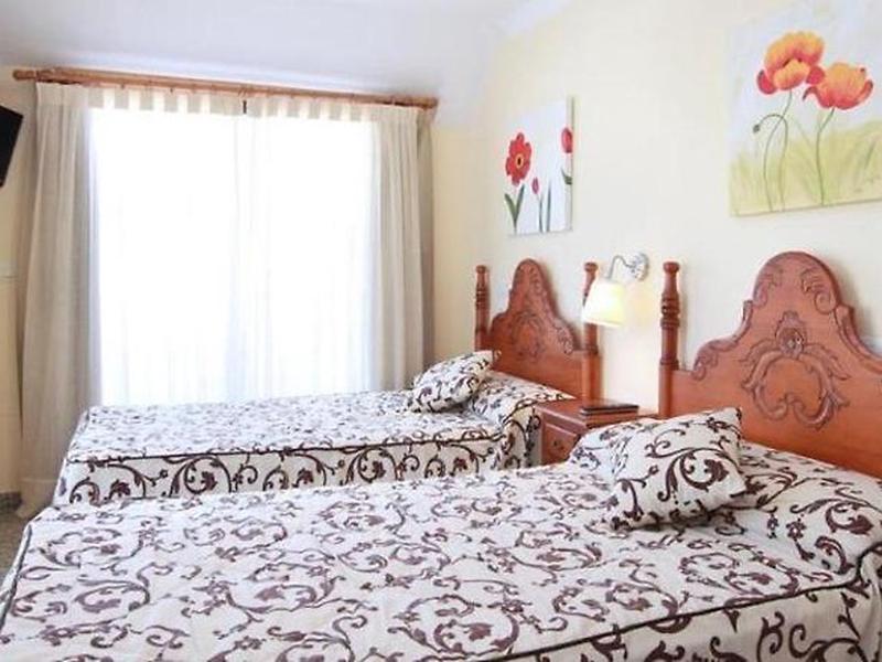 787B686530F3C624123C8CB2B4A35854