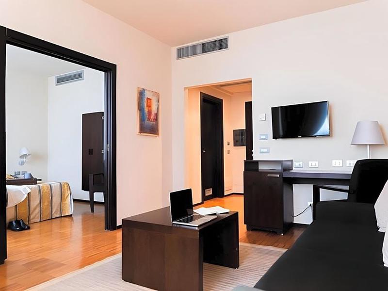 16C1AEE2F75ADBC1A88117F1DB613B8A