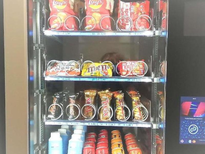 21DBD70E6589C0C88D60F618C49799AB