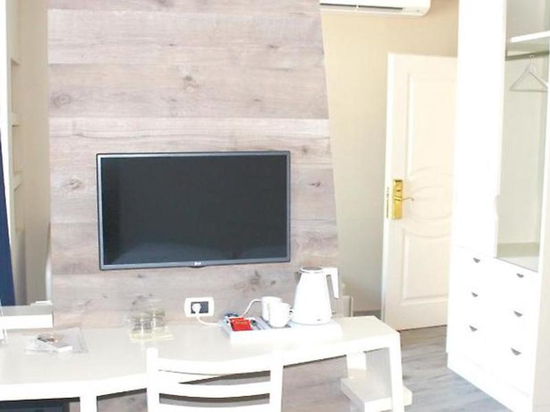 4D07C0AF6E170658AED59B1595309371