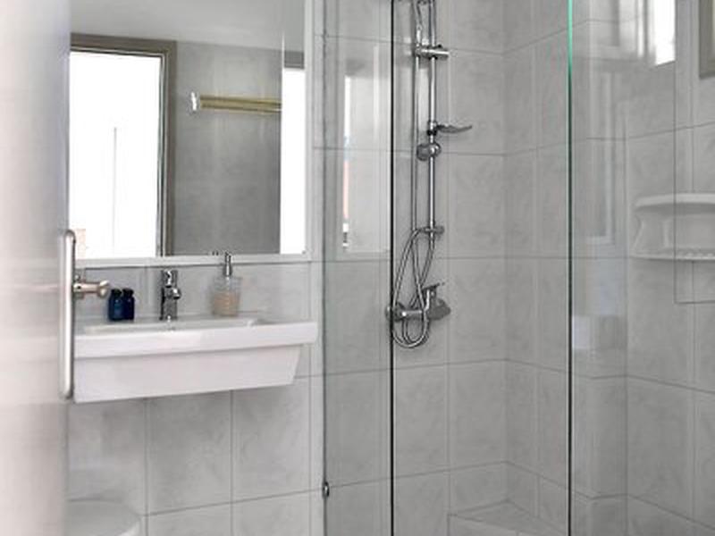 7B915FA4F505A39126F58C5AAA6ECCD8