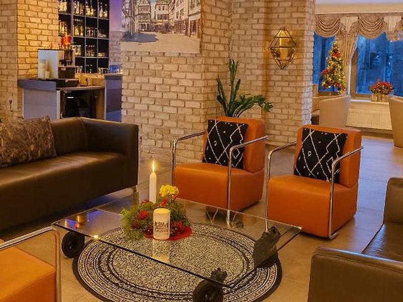 97CB41753679B33C2F1765A60E717C0A