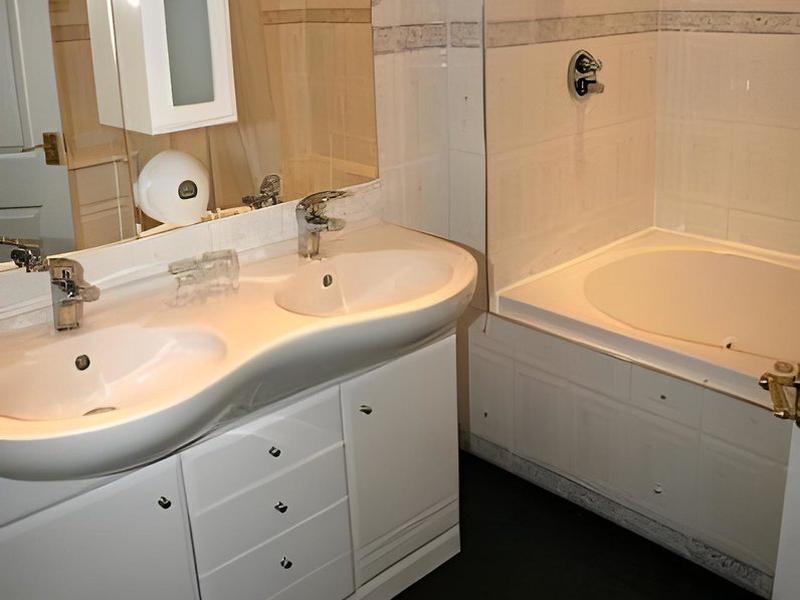 8E35AECBECC5ED69423E6F9BFB1529F9