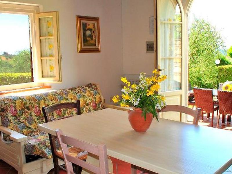 E5BB31954F97C8EA18B5960055EDBD99