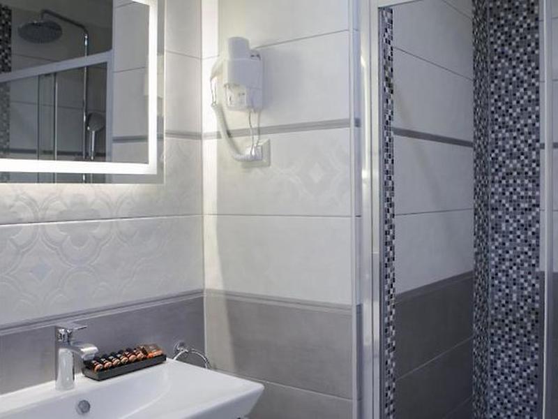 E5E63676103F06084DA400AD71AAF695