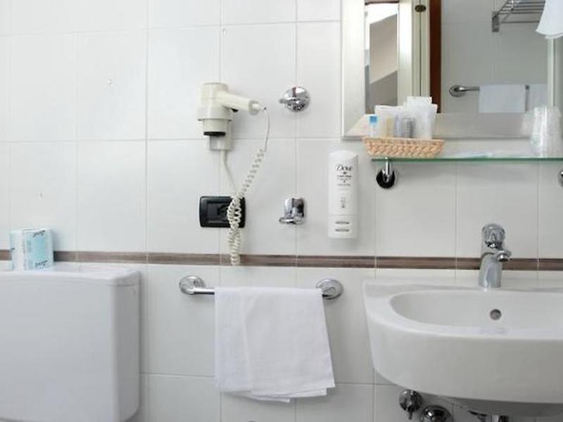 23F4D87011068C88BF52C0D073CA530F