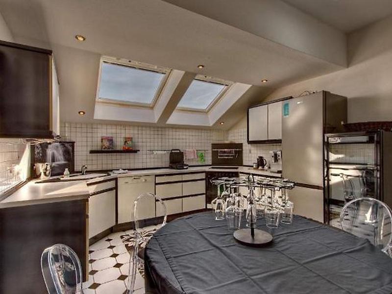 33C6B78991C01BC8B0455FD99CCB46DF