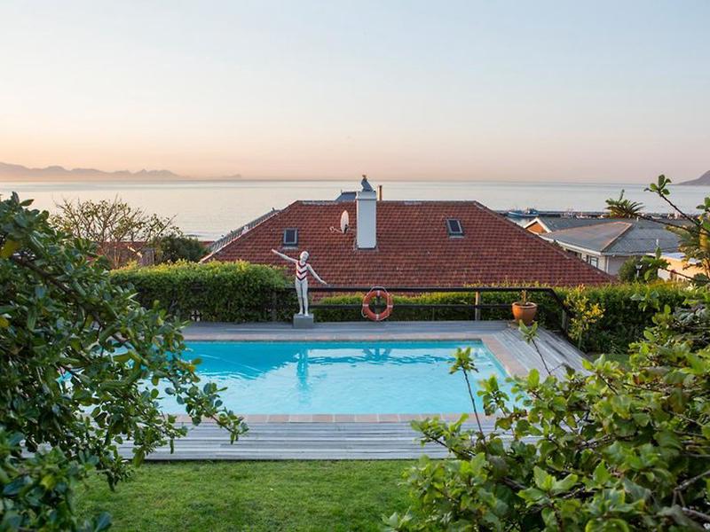 C43B4E83B92BF93ECA15D3F3738C2A16